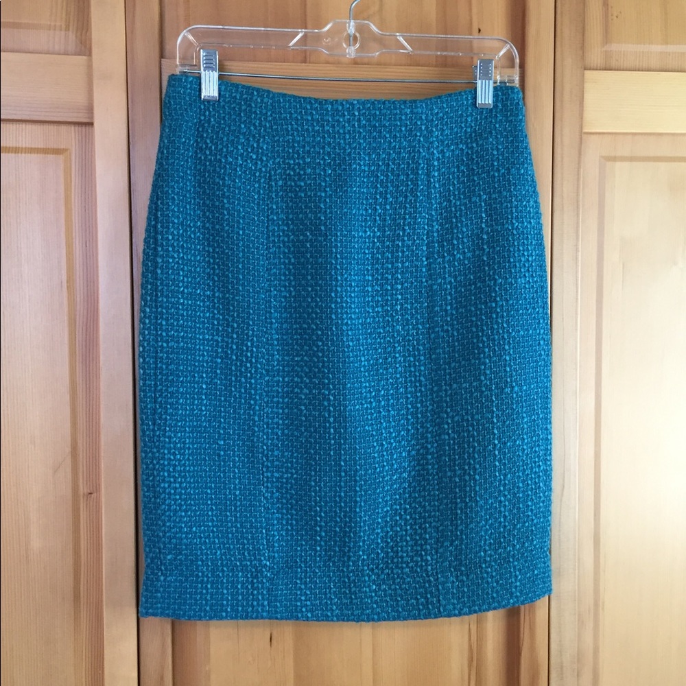 ⭐️ DownEast Turquoise Pencil Skirt size 4